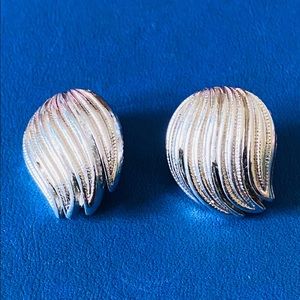 Vintage Monet Clip Silver Flame filigree Earrings